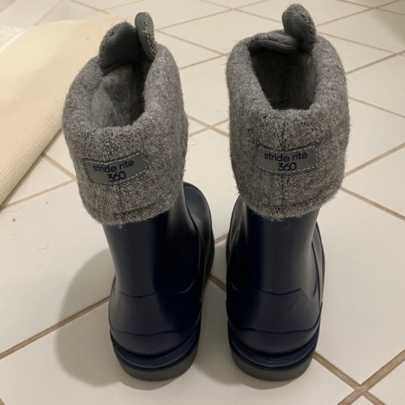 STRIDE RITE 360 Gecko Rain Boots - Picture 7 of 11